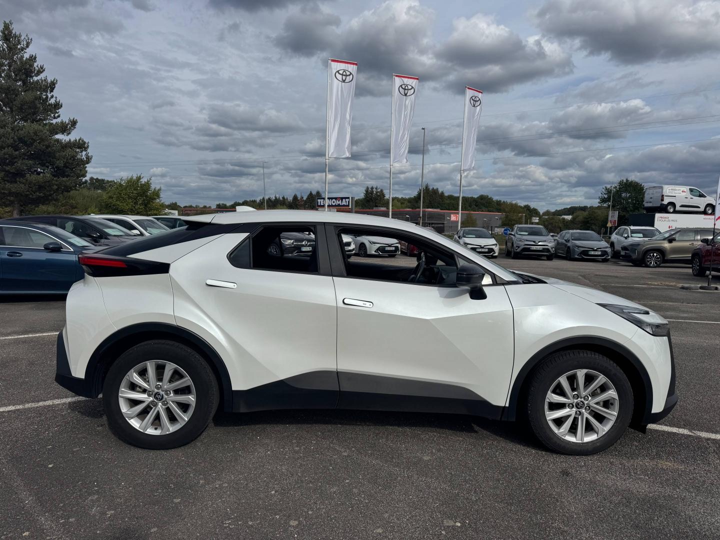 TOYOTA – C-HR