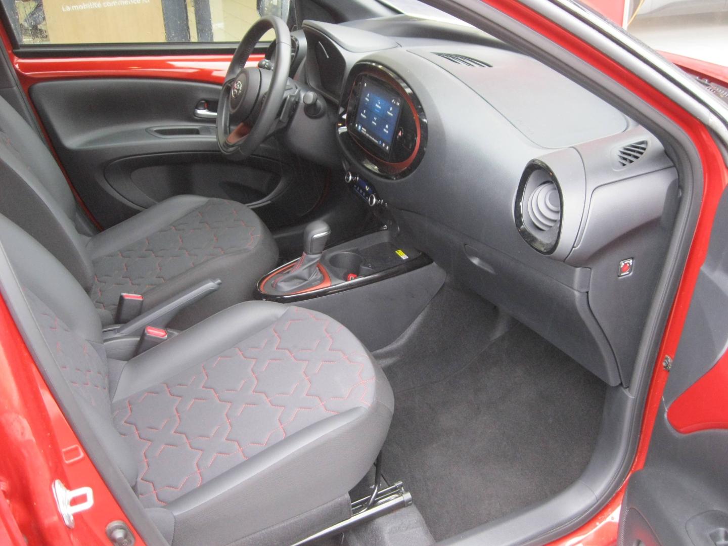 TOYOTA – Aygo X
