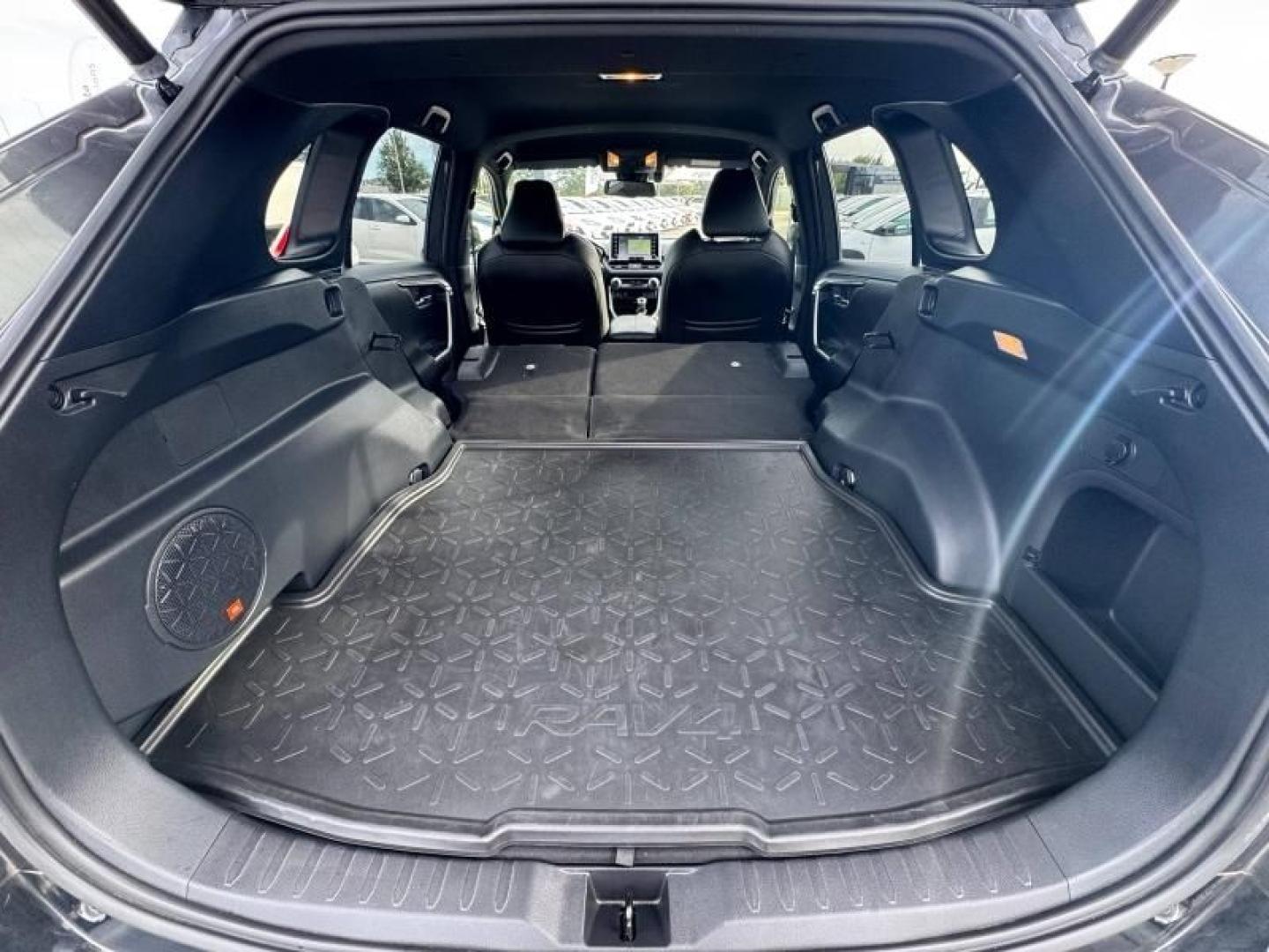 TOYOTA – RAV4