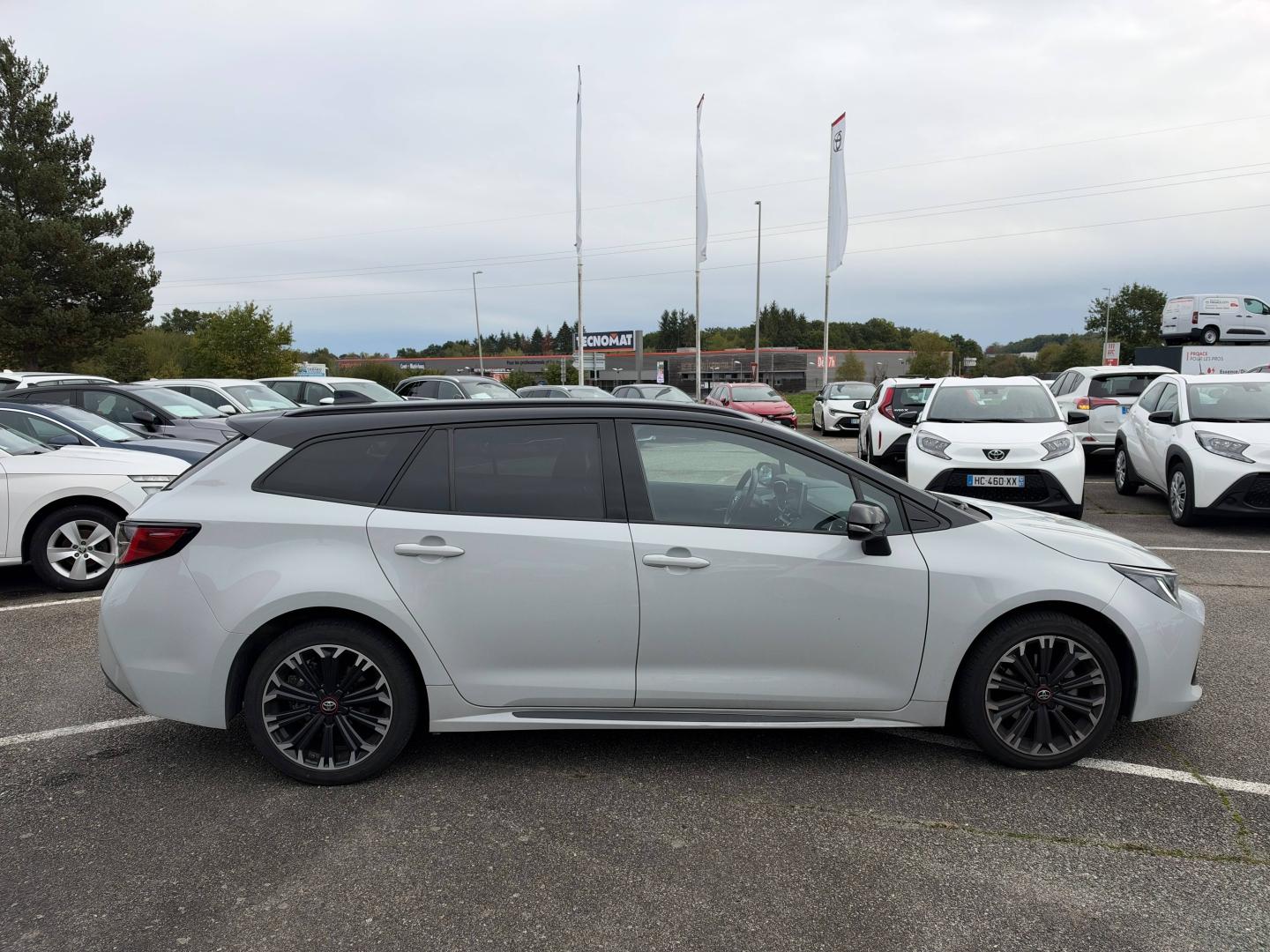 TOYOTA – Corolla Touring Spt