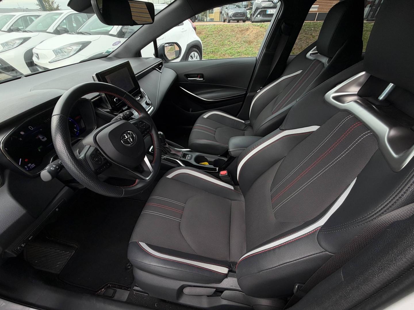 TOYOTA – Corolla Touring Spt
