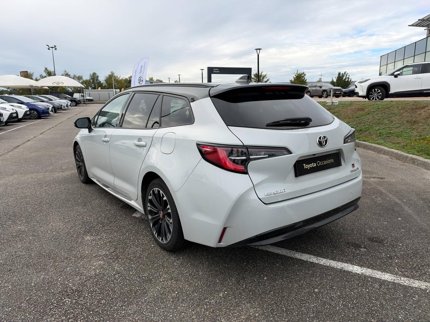 TOYOTA – Corolla Touring Spt