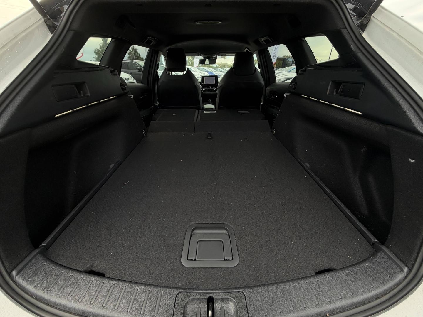 TOYOTA – Corolla Touring Spt