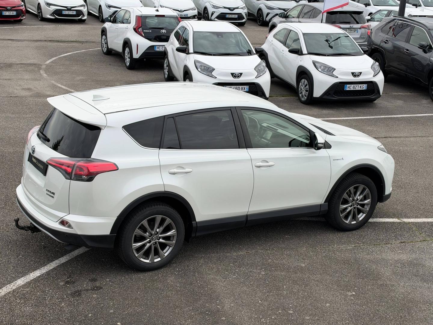 TOYOTA – RAV4