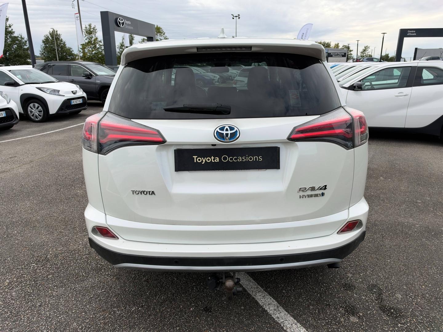TOYOTA – RAV4
