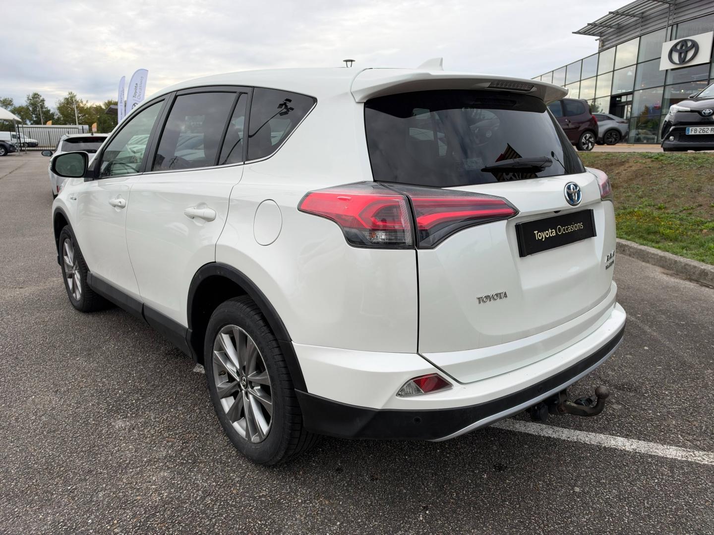 TOYOTA – RAV4