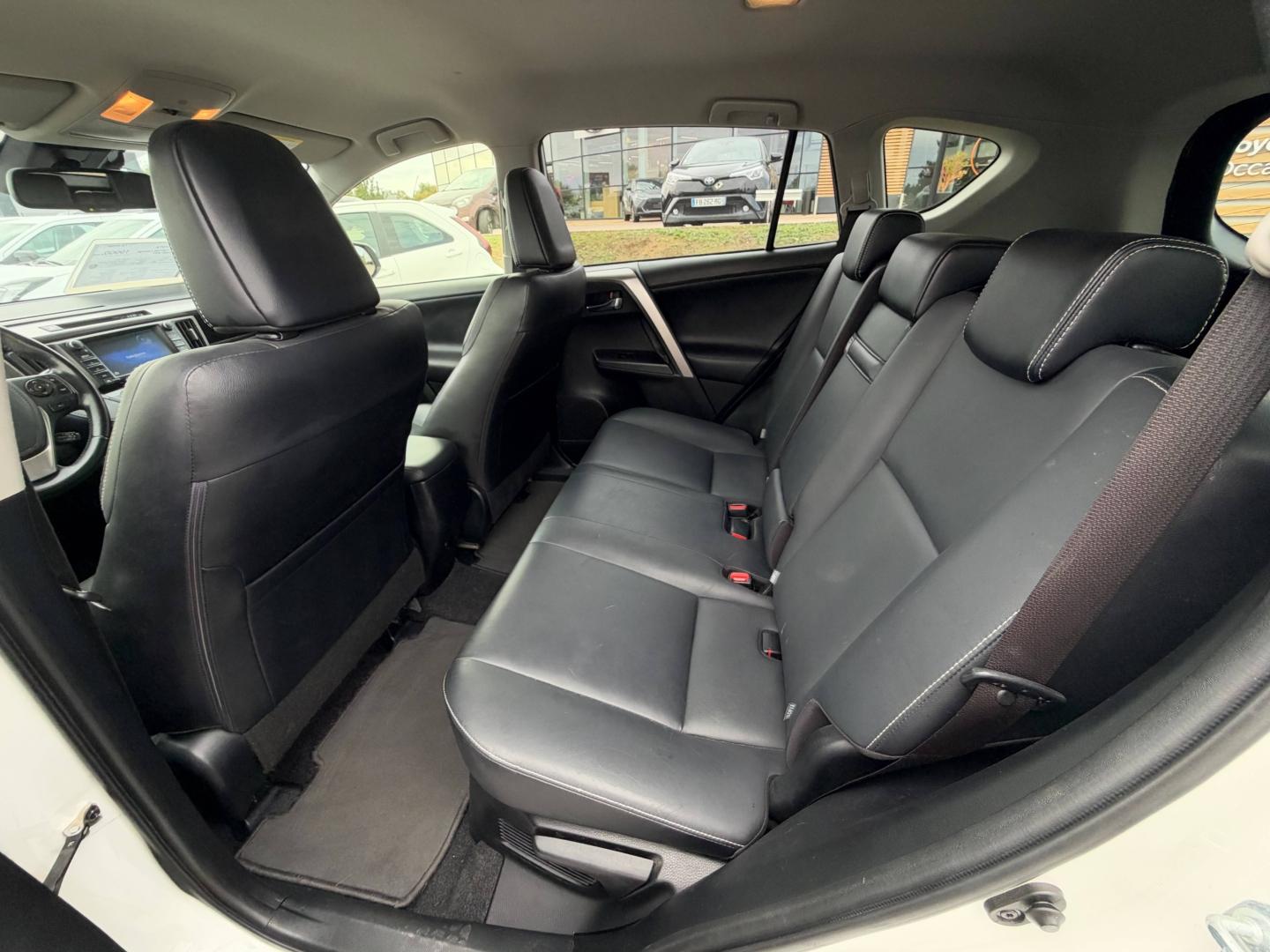 TOYOTA – RAV4