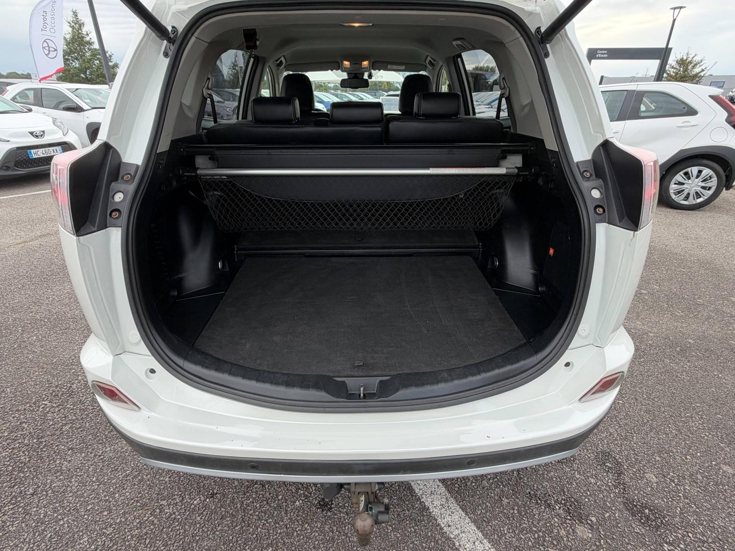 TOYOTA – RAV4