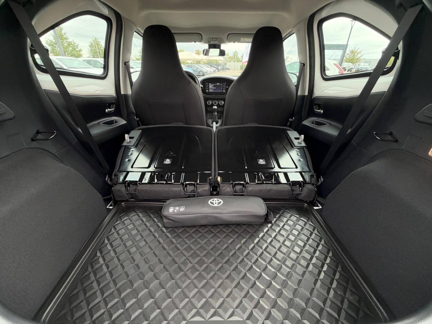 TOYOTA – Aygo X