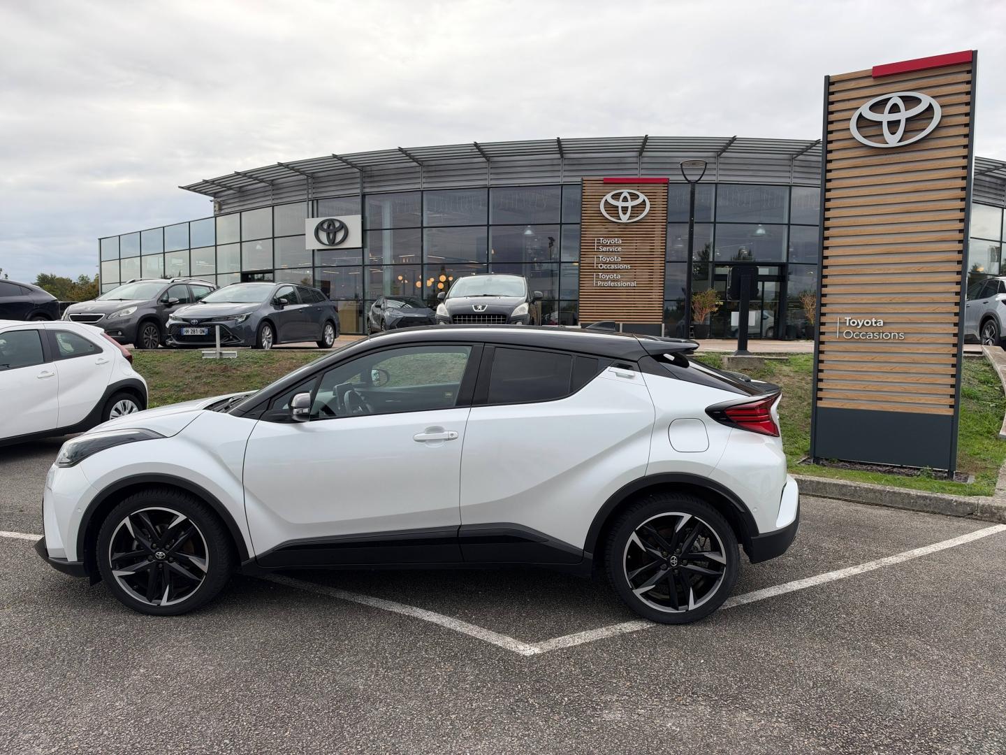 TOYOTA – C-HR