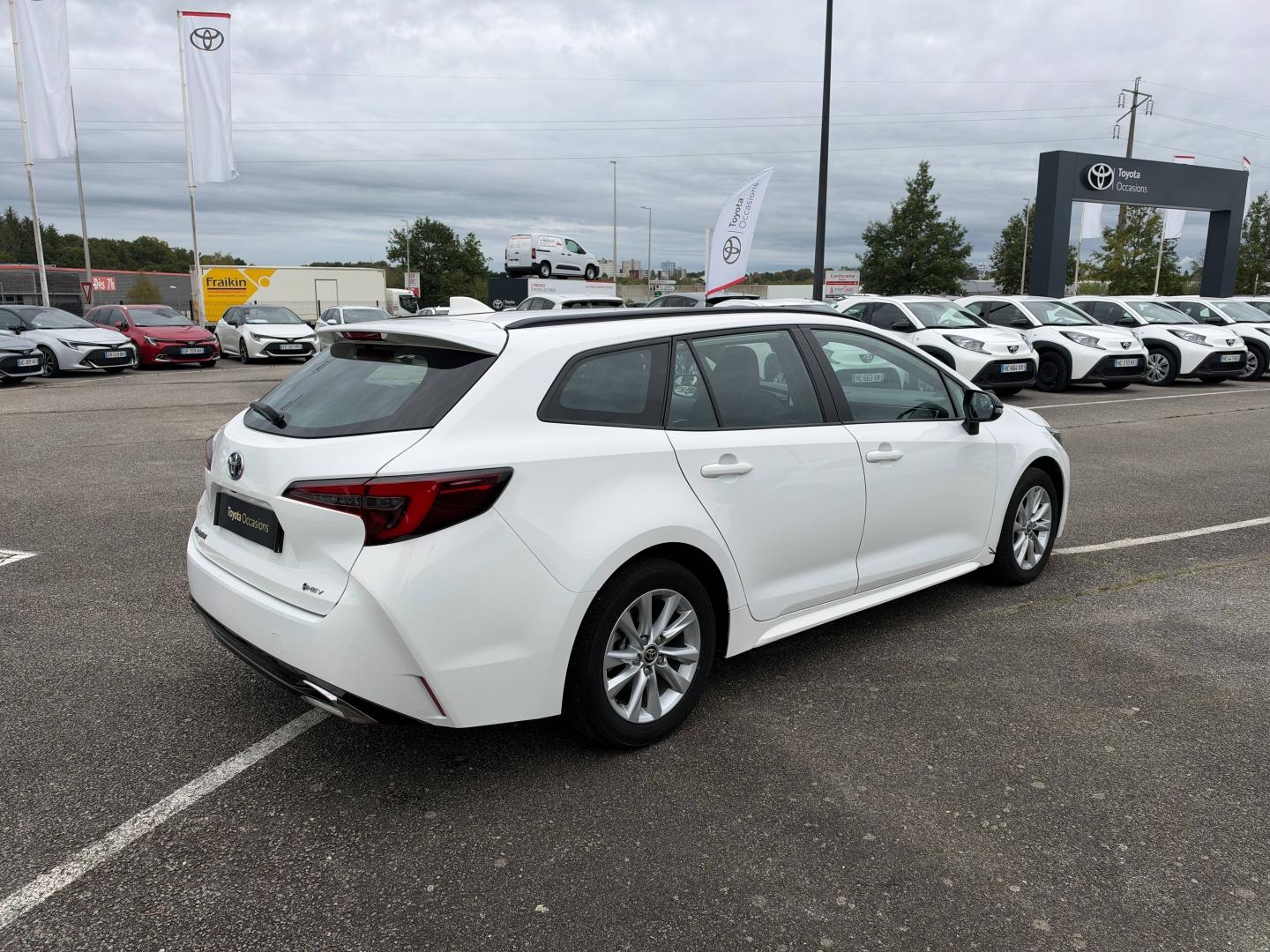 TOYOTA – Corolla Touring Spt
