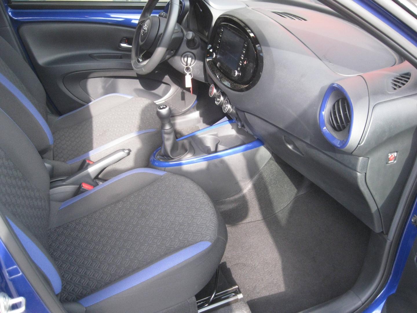 TOYOTA – Aygo X